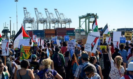 Protesters at the Port of Oakland on August 16th